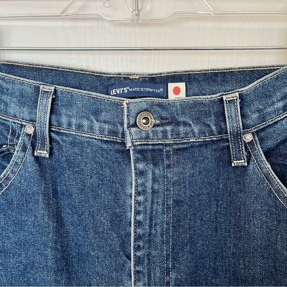 Levi’s 701 High Rise Straight Jeans - Picture 4 of 6
